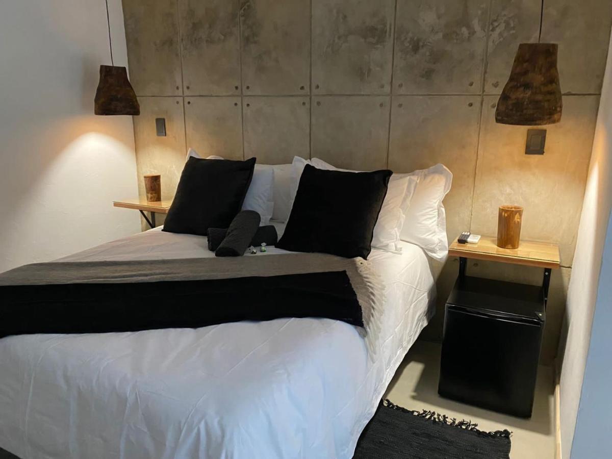 Luxury Upmarket Guesthouse 20 On 4Th Rustenburg Eksteriør billede