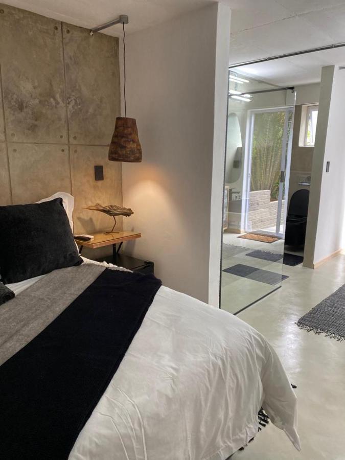 Luxury Upmarket Guesthouse 20 On 4Th Rustenburg Eksteriør billede