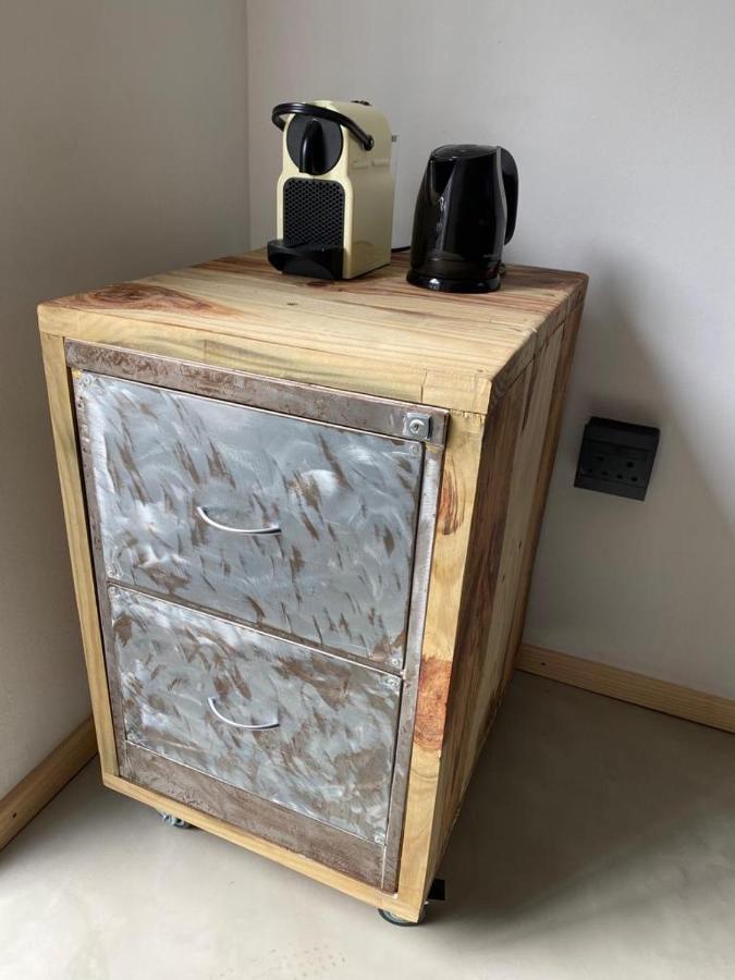 Luxury Upmarket Guesthouse 20 On 4Th Rustenburg Eksteriør billede