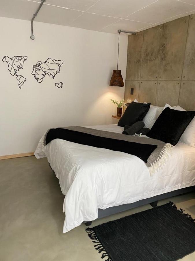 Luxury Upmarket Guesthouse 20 On 4Th Rustenburg Eksteriør billede