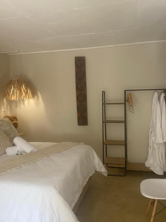 Luxury Upmarket Guesthouse 20 On 4Th Rustenburg Eksteriør billede
