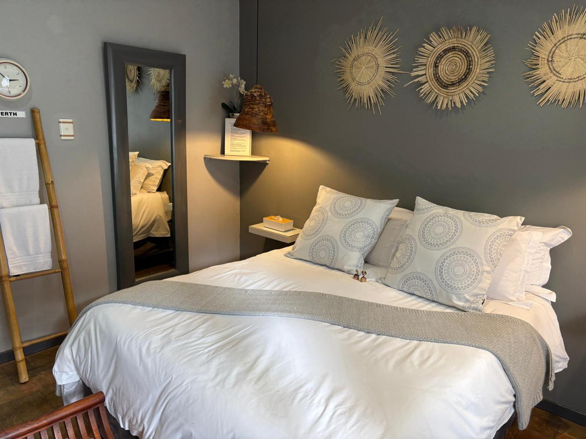 Luxury Upmarket Guesthouse 20 On 4Th Rustenburg Eksteriør billede